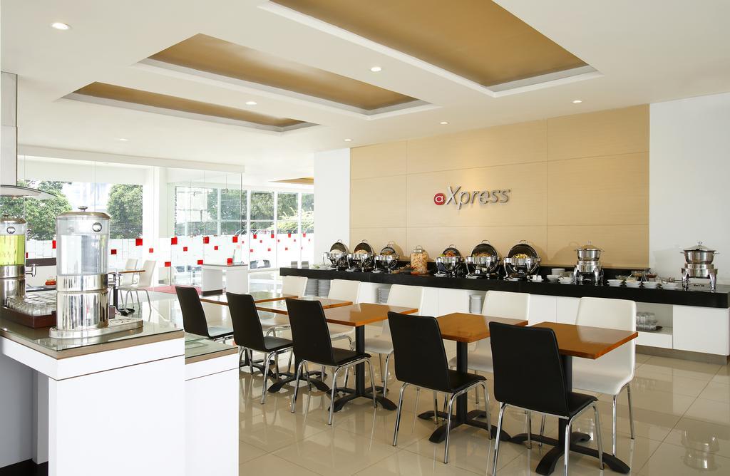 Amaris Hotel Tebet Джакарта Екстериор снимка