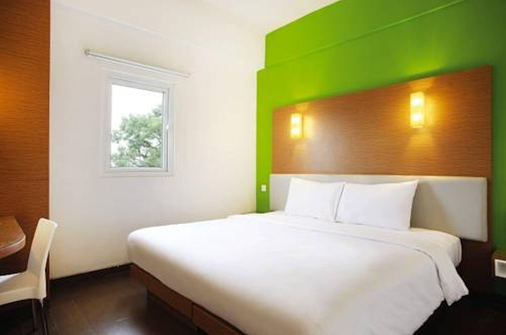Amaris Hotel Tebet Джакарта Екстериор снимка